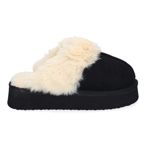 Zapatilla de casa estilo australiano, calidas, forradas de pelo, de plataforma