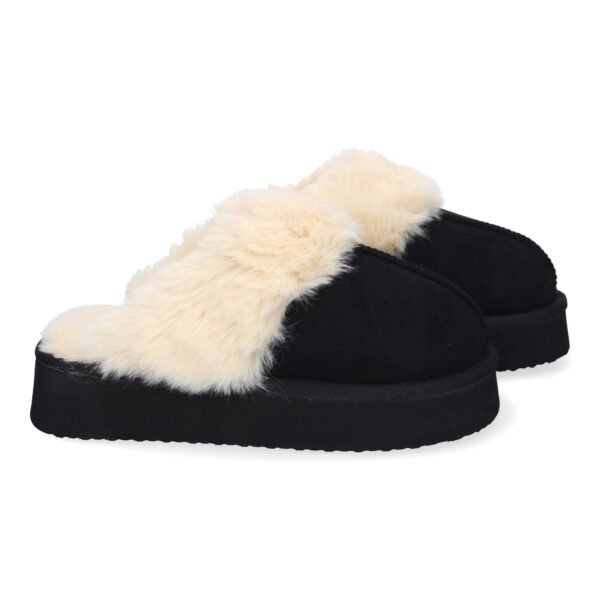 Zapatilla de casa estilo australiano, calidas, forradas de pelo, de plataforma