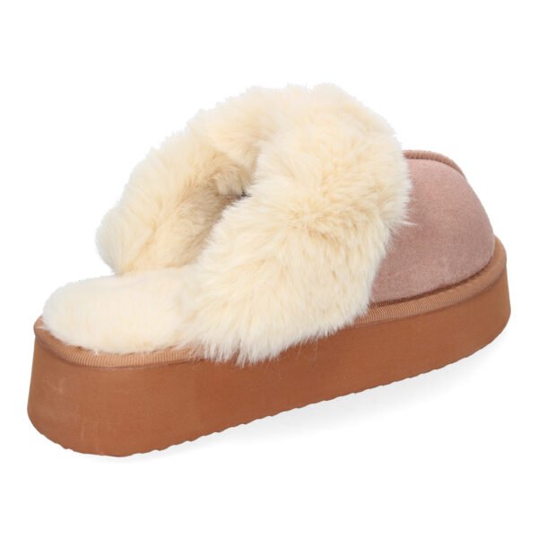 Zapatilla de casa estilo australiano, calidas, forradas de pelo, de plataforma