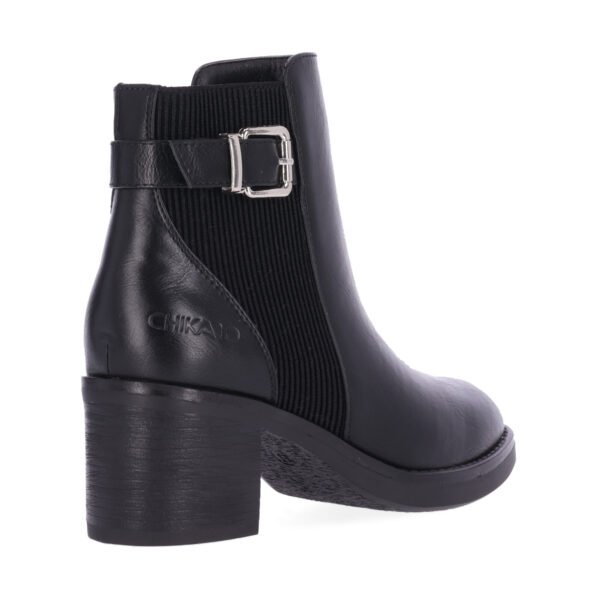 Botin Tacon Medio Cuadrado de Chika10