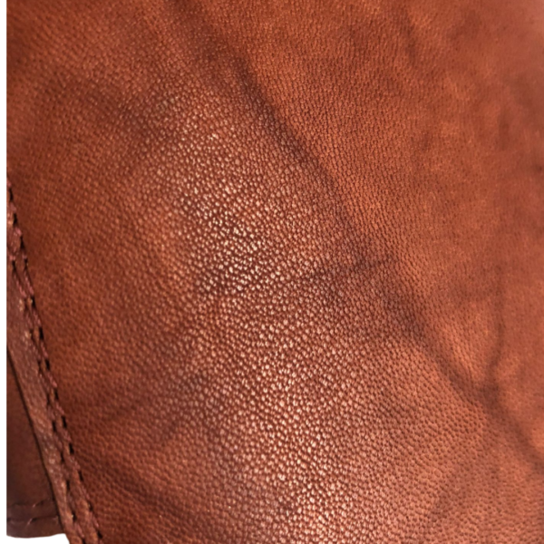Cartera de mujer en piel genuina: estilo y funcionalidad